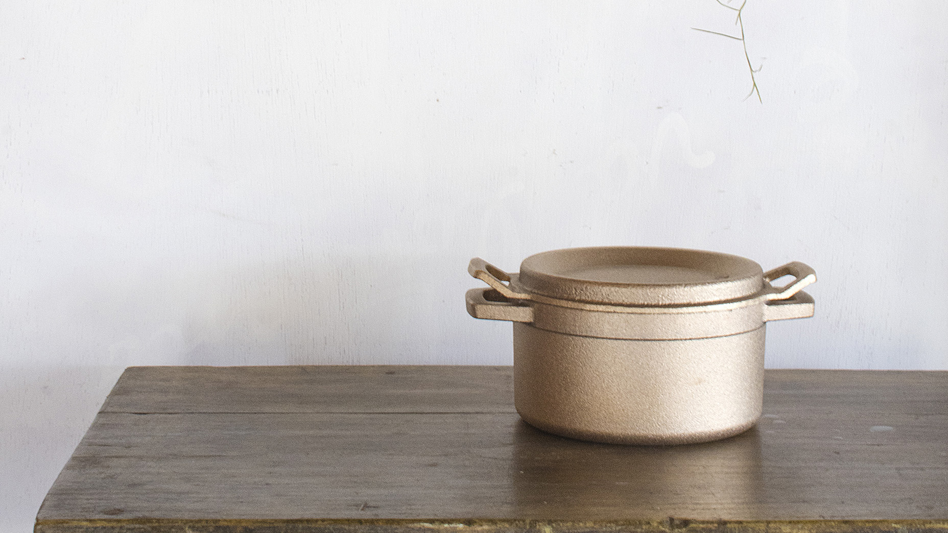 銅鍋の美しい外観─ キッチンに華やかさを与える存在